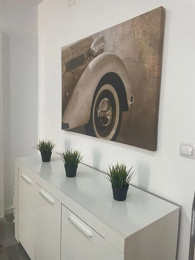 Piso En El Centro Del Vendrell. Alojamiento Entero.